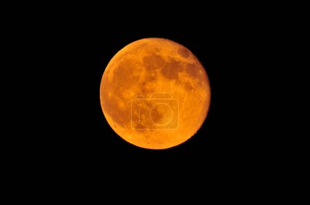 Téléchargez les photos : Pleine lune dans le ciel - en image libre de droit