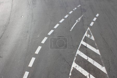 Foto de Camino de asfalto con líneas - Imagen libre de derechos