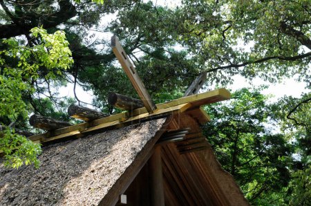 Foto de Hermosa casa vieja japonesa en Japón en verano - Imagen libre de derechos
