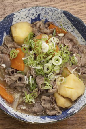 Téléchargez les photos : Cuisine traditionnelle japonaise - nouilles aux champignons shiraake - en image libre de droit