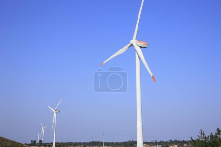 Téléchargez les photos : Production d'énergie éolienne, source d'énergie renouvelable - en image libre de droit