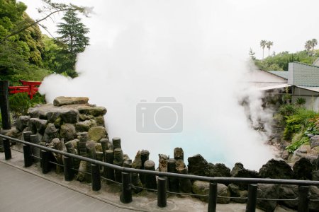 Foto de Aguas termales Infiernos de Beppu, un "Lugar de belleza escénica" designado a nivel nacional en la ciudad onsen de Beppu, ita, Japón - Imagen libre de derechos