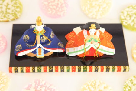 Hina-Puppen (traditionelle japanische Puppe) zur Feier des Wachstums von Mädchen