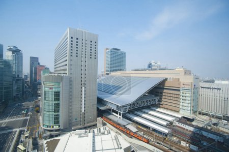 Téléchargez les photos : Gare d'Osaka le jour, Japon - en image libre de droit