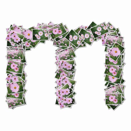 Foto de Símbolo M hecho de naipes con flores rosas - Imagen libre de derechos