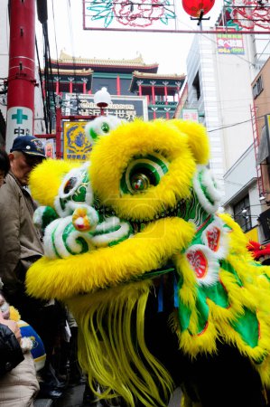 Foto de Hermoso desfile de Año Nuevo chino en Chinatown región de Kanto-Koshinetsu, Japón - Imagen libre de derechos