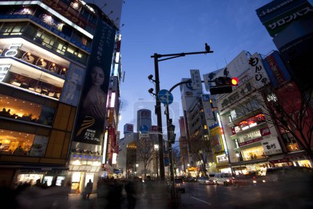 Téléchargez les photos : Fond urbain, belle vue sur la ville au crépuscule, Japon - en image libre de droit