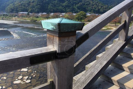 Pont Kintai voûté en bois
