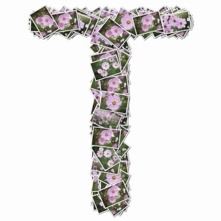 Téléchargez les photos : Symbole T composé de cartes à jouer avec des fleurs roses - en image libre de droit