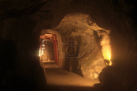 grotte au site de la mine d'argent Iwami Ginzan