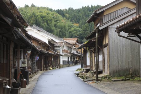 architecture japonaise traditionnelle dans le village d'Omori Ginzan, site de la mine d'argent Iwami Ginzan
