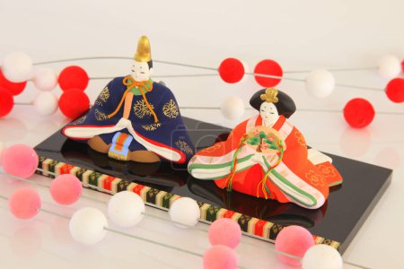 Foto de Muñecas Hina (muñeca tradicional japonesa) para celebrar el crecimiento de la niña - Imagen libre de derechos