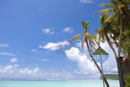 Foto de Hermosa playa tropical vista de fondo - Imagen libre de derechos