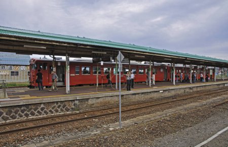 Foto de Tren en la estación de tren de la ciudad - Imagen libre de derechos