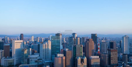 Téléchargez les photos : Tokyo ville moderne skyline, Japon le soir - en image libre de droit