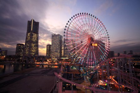 ferris wheel at Yokohama Cosmo World, Japan 