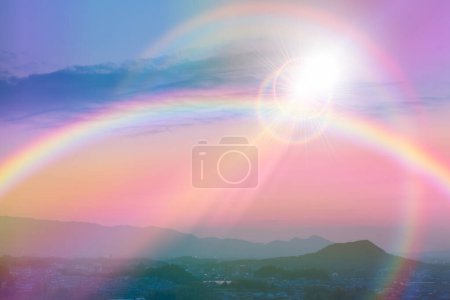Foto de Arco iris y cielo con nubes - Imagen libre de derechos