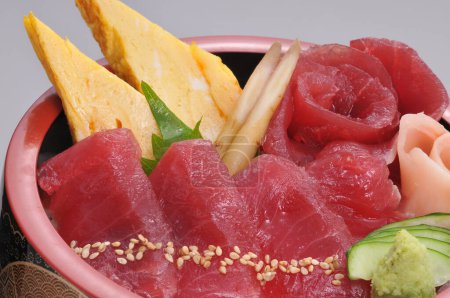 Téléchargez les photos : Thon sashimi, gros plan - en image libre de droit