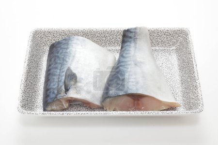Foto de Delicioso pescado crudo en el fondo, de cerca - Imagen libre de derechos