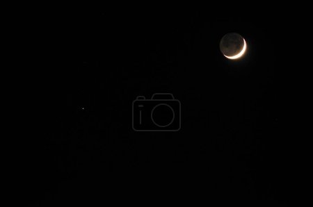 Téléchargez les photos : Éclipse de lune dans le ciel - en image libre de droit