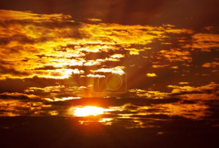 Téléchargez les photos : Belle vue sur le ciel coucher de soleil - en image libre de droit