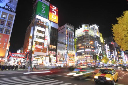 Foto de Concurridas calles de la ciudad vista, concepto urbano de fondo, Tokio, Japón - Imagen libre de derechos