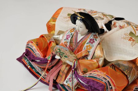 hermosa tradicional japonesa hina muñeca