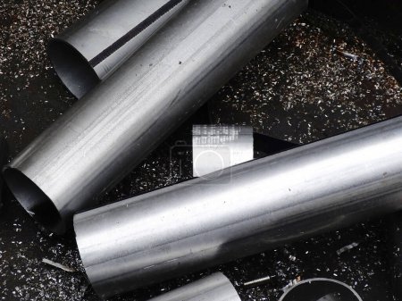 Téléchargez les photos : La texture des tuyaux métalliques - en image libre de droit