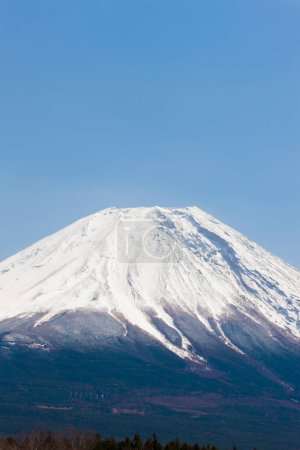 Foto de Nevado pico de montaña fuji en Japón, paisaje de invierno. - Imagen libre de derechos