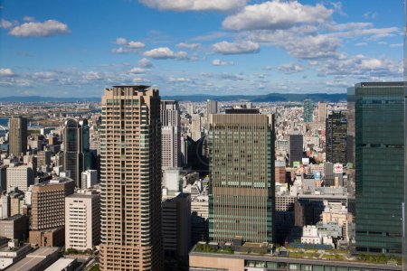 Téléchargez les photos : Beau paysage urbain de la ville d'Osaka, Japon - en image libre de droit