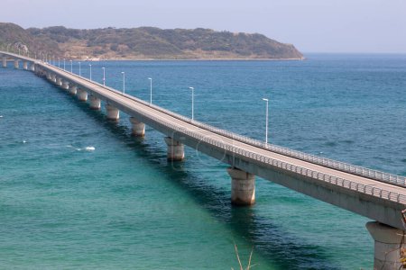 Puente de Tsunoshima en Shimonoseki, Prefectura de Yamaguchi, Japón