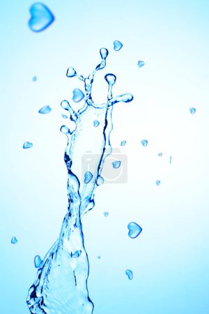 Téléchargez les photos : Éclaboussure d'eau avec des coeurs bleus - en image libre de droit