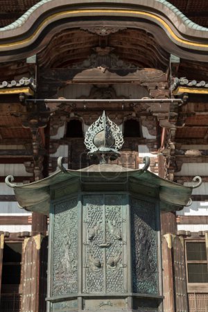 Téléchargez les photos : La Grande Salle de Bouddha du Temple Toudaiji - en image libre de droit