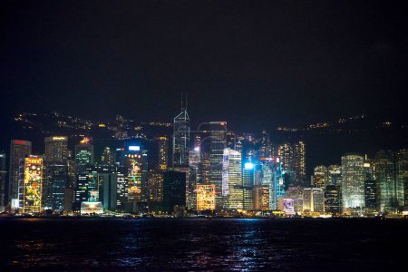 Foto de Hong kong ciudad skyline por la noche - Imagen libre de derechos