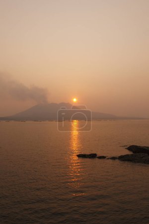 Éruption volcanique de Sakurajima à Kagoshima, Japon