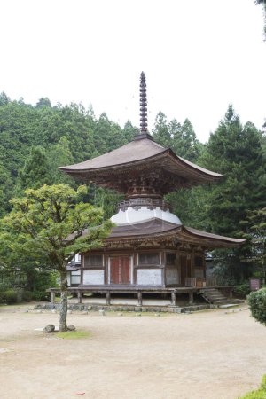 Pagoda de dos pisos, Tahoto, Tesoro Nacional Japonés en Koya, prefectura de Wakayama, Japón
