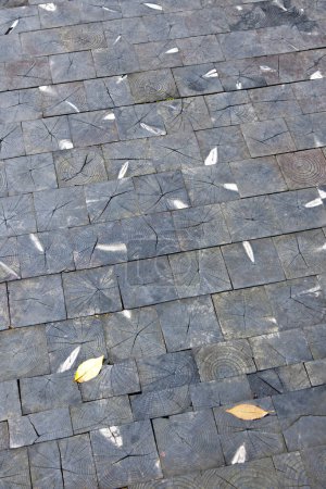 Téléchargez les photos : Stone pavement background texture - en image libre de droit
