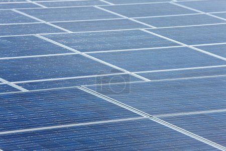 Foto de Paneles de energía solar, fuente de energía renovable - Imagen libre de derechos