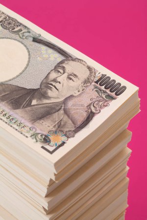 Téléchargez les photos : Monnaie japonaise, billets et pièces en yen, contexte financier - en image libre de droit