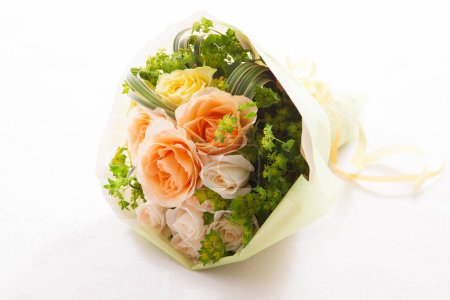 Foto de Ramo de rosas frescas, primer plano de flores - Imagen libre de derechos