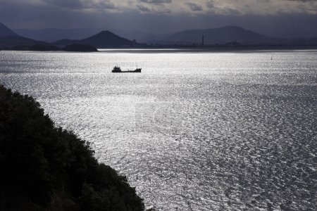 Foto de Hermosa vista del mar con barco - Imagen libre de derechos