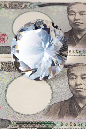 Téléchargez les photos : Diamant avec billets en yen japonais - en image libre de droit