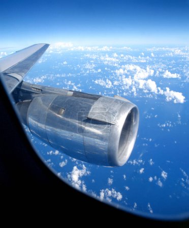 Téléchargez les photos : Avion en vue de vol - en image libre de droit