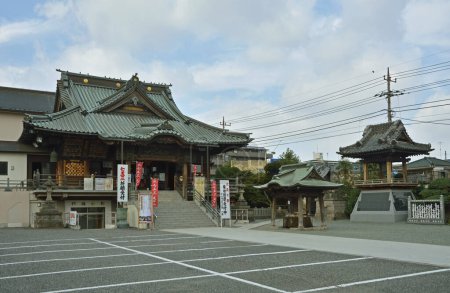 Foto de Impresionante foto de un hermoso, antiguo santuario japonés - Imagen libre de derechos