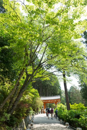 Foto de El jardín del templo del santuario - Imagen libre de derechos