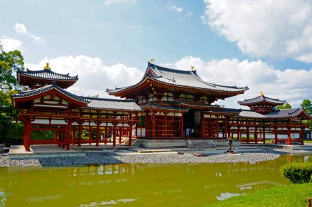 Téléchargez les photos : L'ancien temple byodoin à Uji, Japon - en image libre de droit