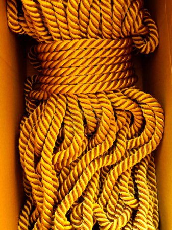 Foto de Primer plano de cuerda de color marrón en el fondo - Imagen libre de derechos
