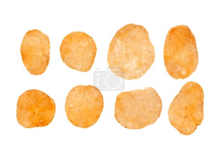 Téléchargez les photos : Croustilles frites isolées sur fond blanc. vue de dessus - en image libre de droit
