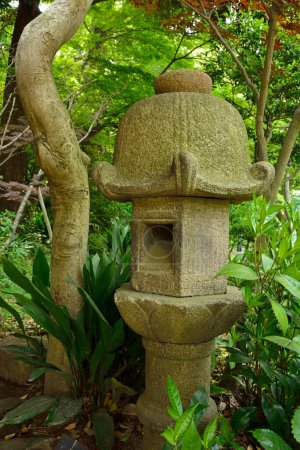 stone lantern in Koishikawa Korakuen Gardens, Tokyo, Japan 