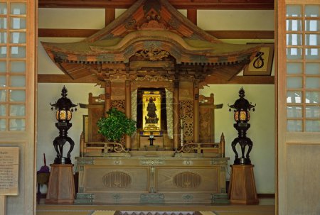 Téléchargez les photos : Vue majestueuse d'un ancien sanctuaire japonais - en image libre de droit
